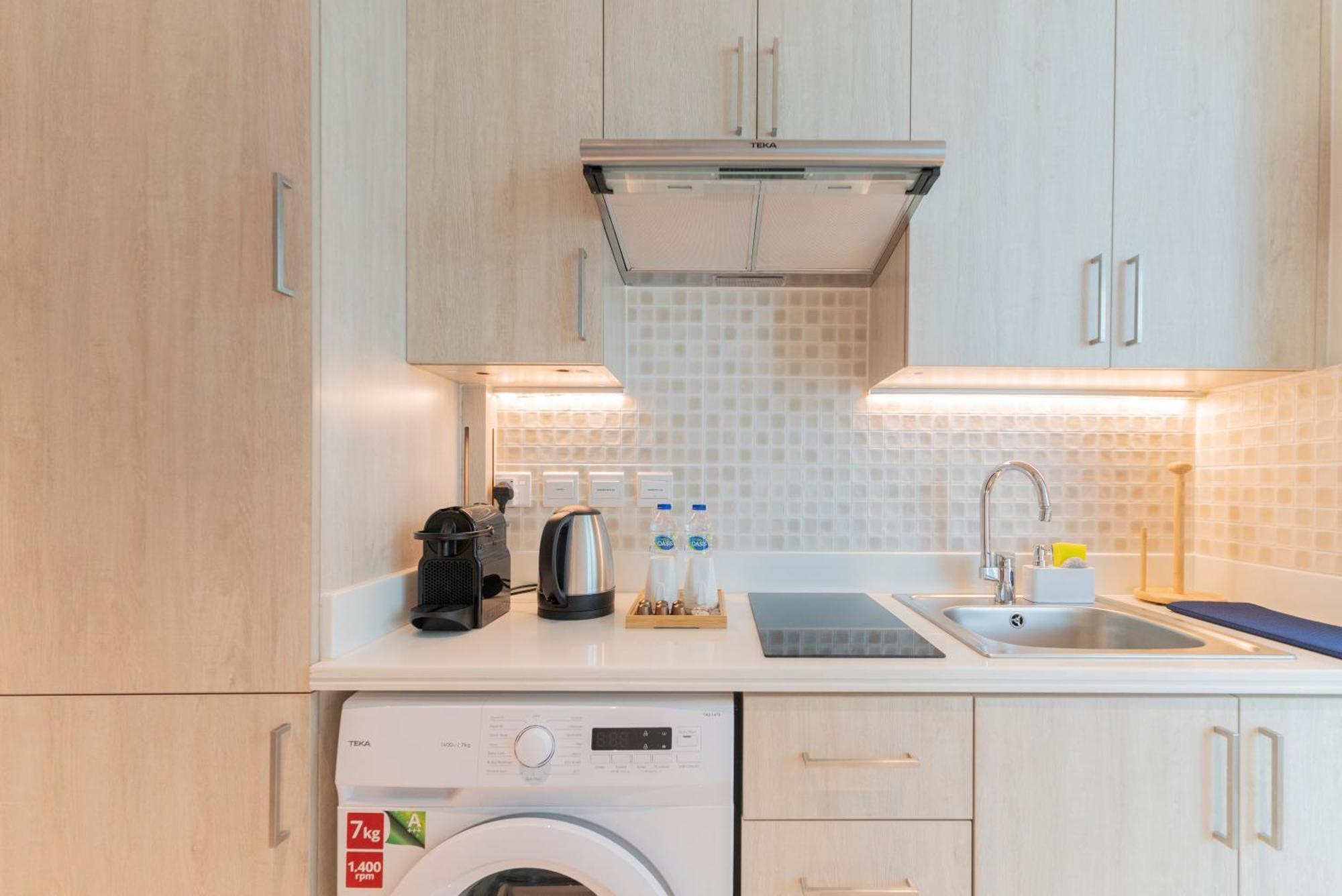 Studio With Pool And Private Beach Access On Palm Jumeirah Ντουμπάι Εξωτερικό φωτογραφία
